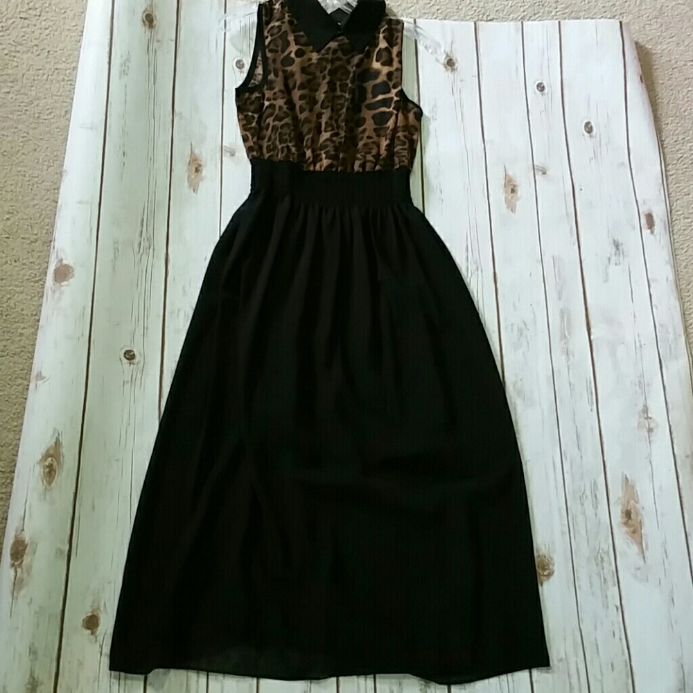 Sleeveless Sheer leopard print dress